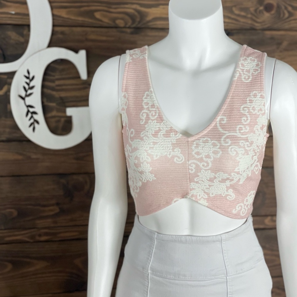 Soprano | Ribbed Striped Floral Embroidered Cropped Top Sleeveless Deep V-Neck